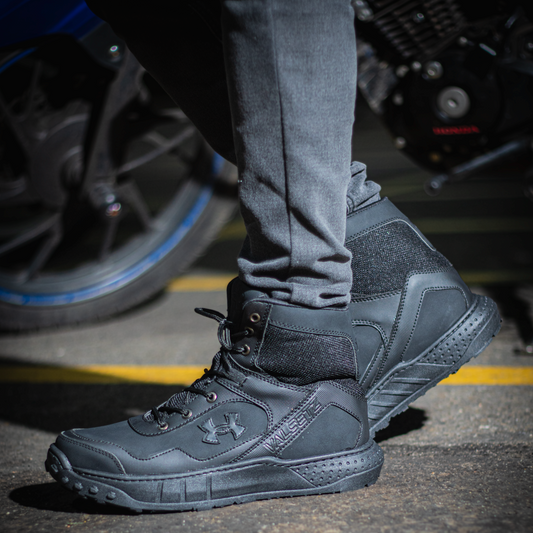 Gray helmet for bikers